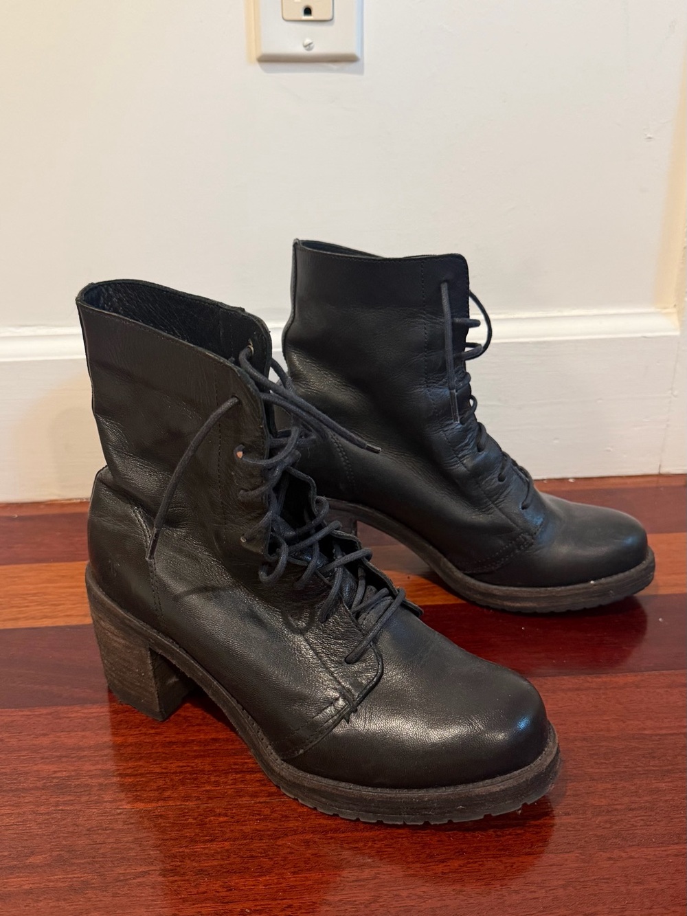 Women's Black Lace-Up Leather Ankle Boots